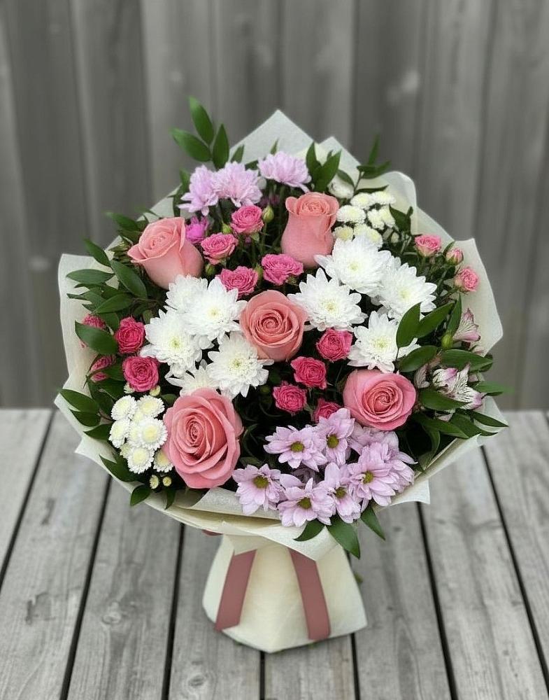 Букет цветов из: Альстромерии, Гвоздики, Розы и Хризантемы в Мостовик
