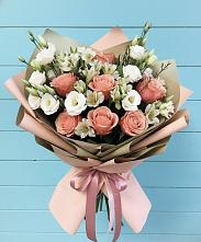 Букет цветов из:  Розы, Альстромерии и Лизиантусы в Мостовик