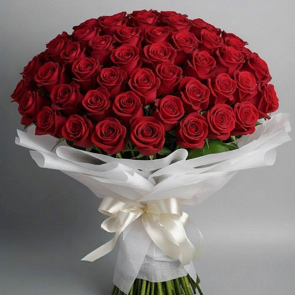 Букет 101 Красная роза Блэк Мэджик в Мостовик