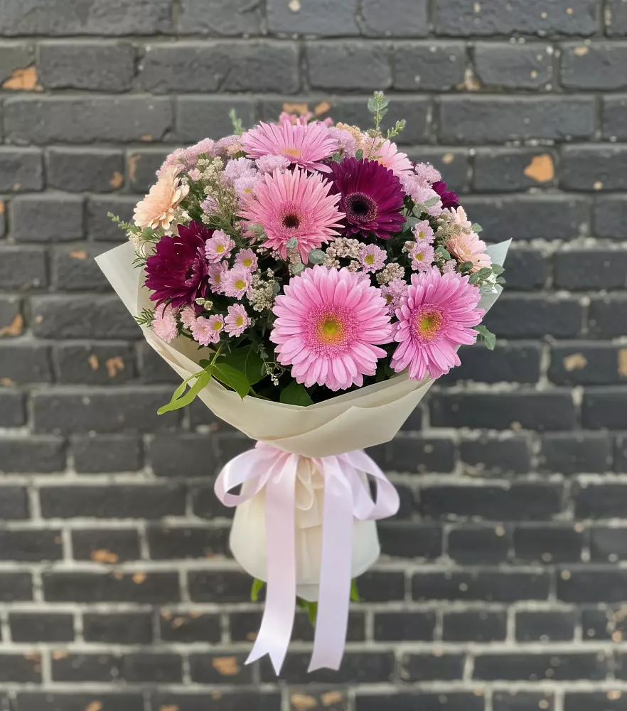 Букет цветов из: Герберы и Хризантемы в Мостовик