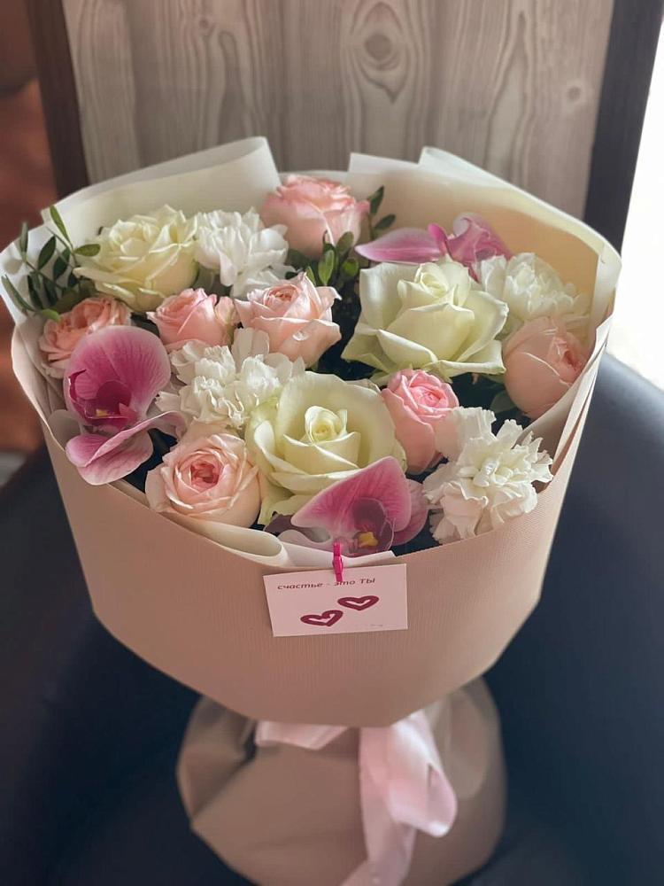 Букет цветов из: Орхидеи, Розы и Гвоздики в Мостовик