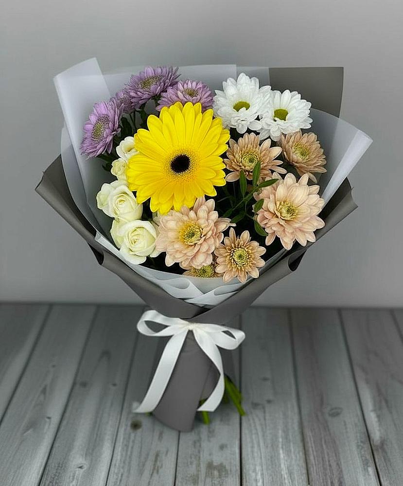 Букет цветов из: Розы, Герберы и Хризантемы в Мостовик