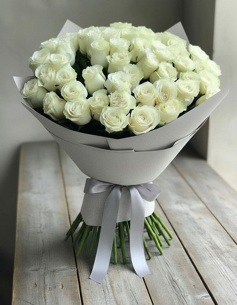 Букет 35 Белых роз в Мостовик