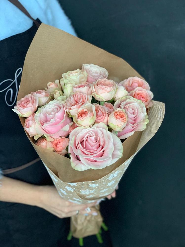 Букет цветов из: Хризантемы и Розы в Мостовик