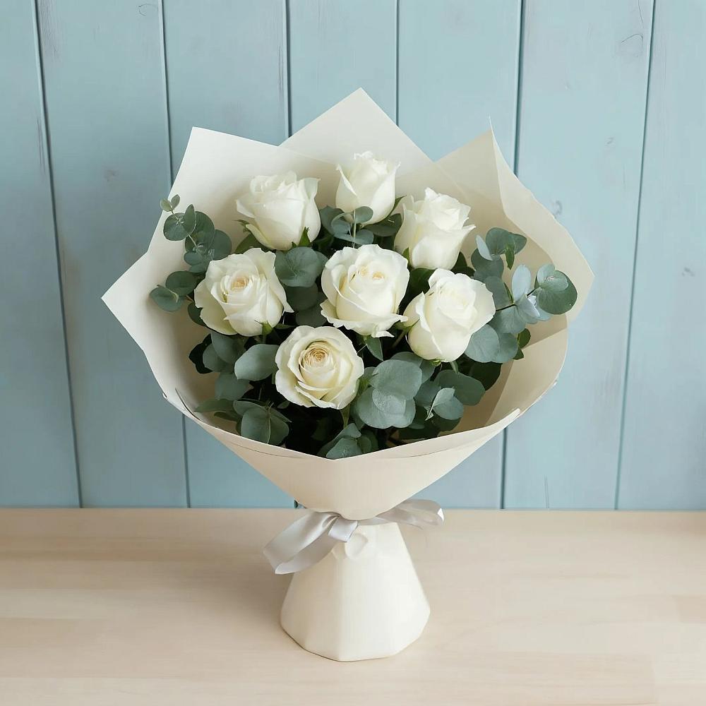 Букет Белые розы в Эвкалипте в Мостовик