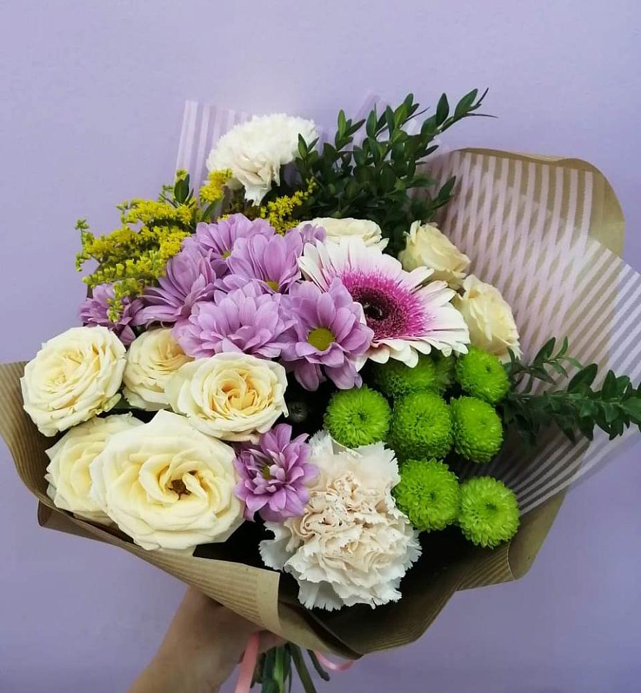 Букет цветов из: Хризантемы, Розы, Гвоздики и Герберы в Мостовик