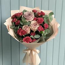 Букет цветов из:  Гвоздики и Розы #REPLACE_PRED# Мостовик